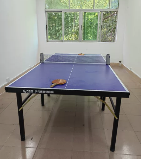 出售自用99新乒乓球桌一张。2.4米X宽1...
