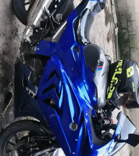 18年宝雕200有轻微划痕成色如图 感兴趣...