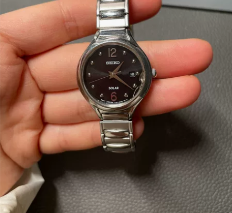 精工seiko光动能女表，上大学家里长辈送...