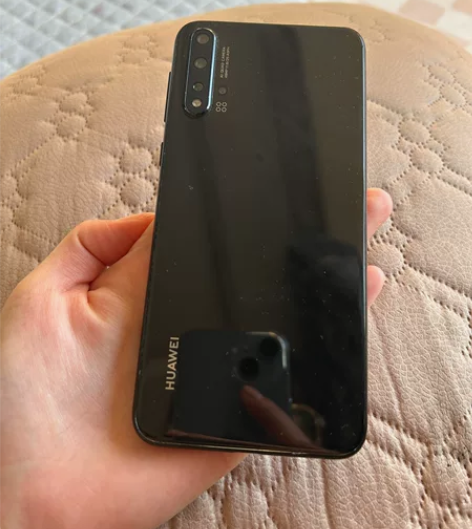 华为nova5pro 八成新 换过屏幕其他...