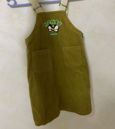 TYAKASHA灯芯绒背带裙110码 穿一...