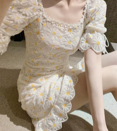 法式初恋超仙气蕾丝鱼尾包臀裙甜美小雏菊碎花...