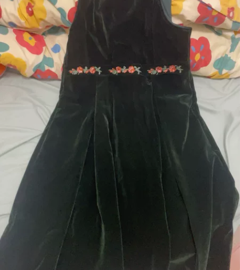 复古背带裙,L码,超好看,没穿过 感兴趣的...