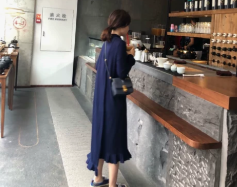 COOKADAILY不规则修身连衣裙中长款...