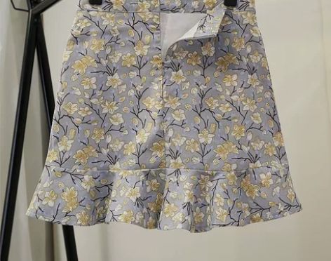 新款时尚鱼尾裙女夏款2020花色荷叶边短裙...