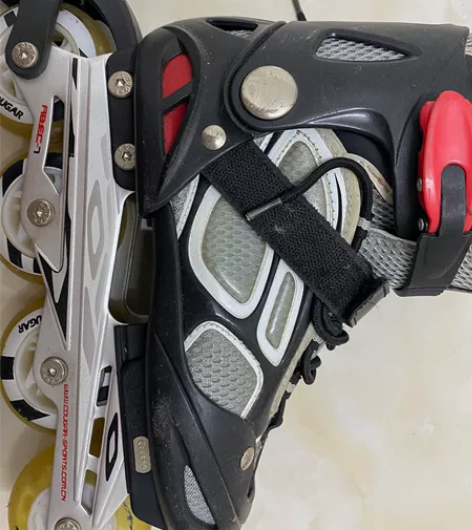 美洲狮正品溜冰鞋全可调闪光轮滑鞋旱冰鞋成年...