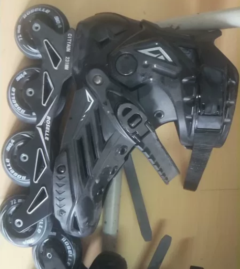 洛神旱冰鞋roselle，买来就玩了一次。37/38/39都...