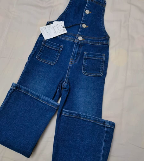 zara 背带牛仔裤 旗舰店购入，116码...