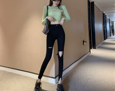 黑色破洞紧身牛仔裤薄款夏季新款直筒显瘦小脚...