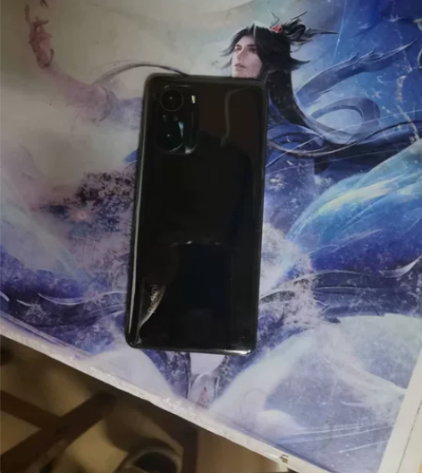 红米k40 九九全新 感兴趣的话点“我想要...