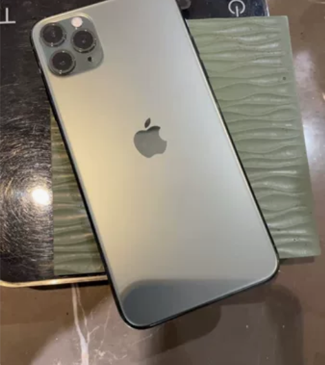 iPhone 11 Promax ,仅有的...