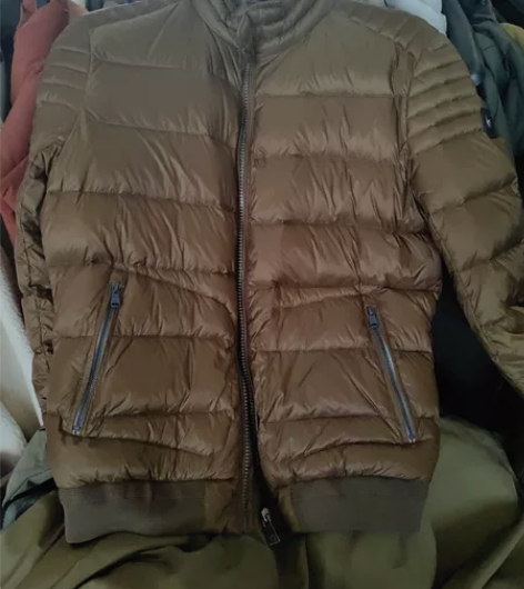 出口意大利男士鹅绒羽绒服，超柔面料，三色可...