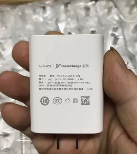 vivo原装正品 感兴趣的话点“我想要”和...