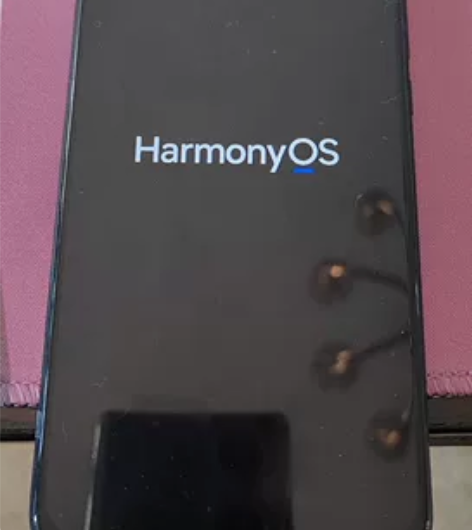 荣耀v20备用机闲置。8+128，无维修史...