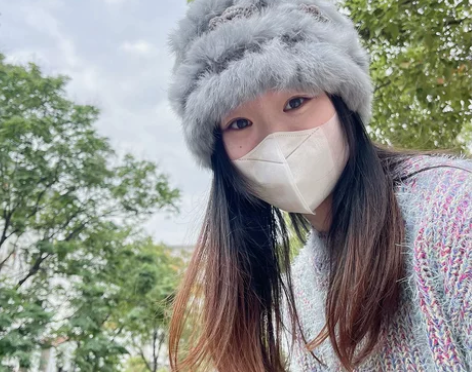 ?【全新闲置】新款手工钩花兔毛帽子女显脸小...