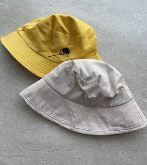 打包包邮出两顶渔夫帽 两顶都没带过几次 随...