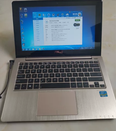 华硕X202E手触屏笔记本电脑 i3三代薄...