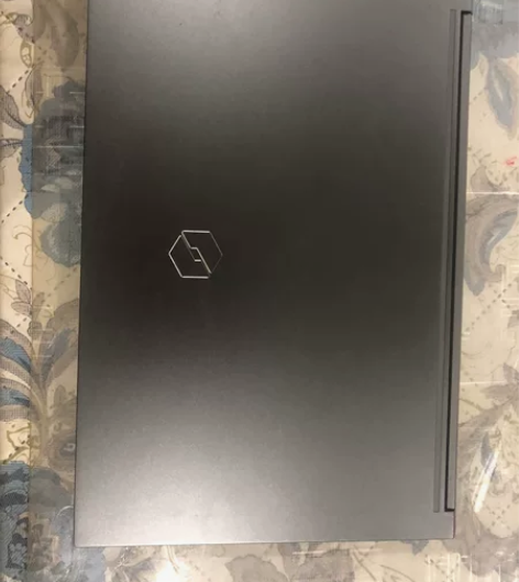 机械革命极光Air 15.6英寸高性能电竞...