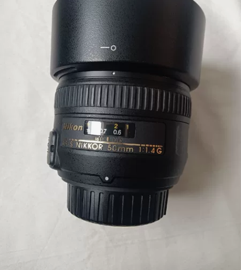 尼康 501.4G镜头，成色99新，功能完...