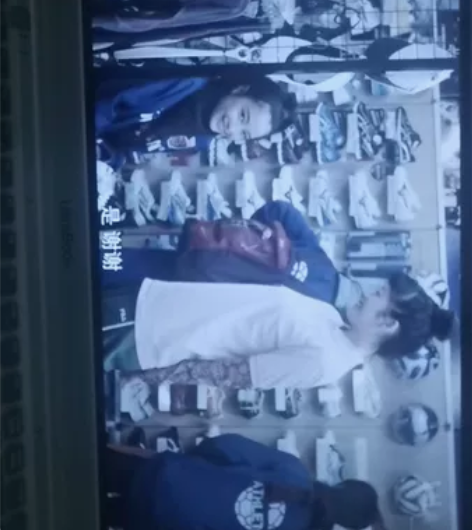 轻薄本.6g内存+120储存固态1080p...