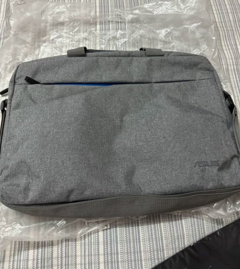 全新华硕电脑包 送鼠标、鼠标垫买电脑送的,...