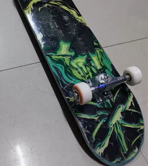 出售一套dbh滑板,配置全新西班牙进口bd...