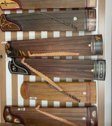 品牌古筝，便宜卖，喜欢的联系我问价格！ 感...