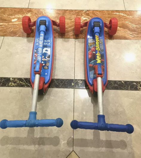 迪士尼滑板车，买了两个，尺寸看图，可折叠。...