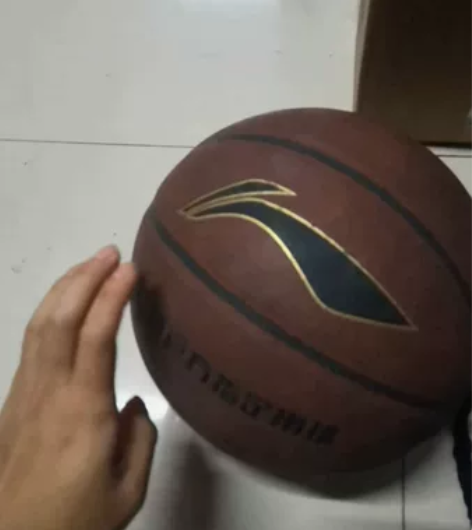 闲置篮球 打了一个多月 要上班了没时间打了...