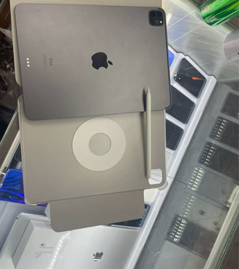 ipadpro3代11寸 128G激活1个...