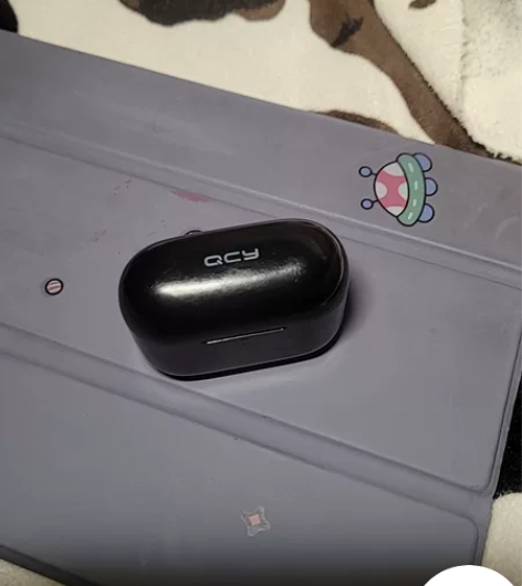 QCY T11蓝牙耳机，自用，充电仓一直带...