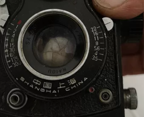 海鸥4B照相机，品相中上等，功能正常，镜头...