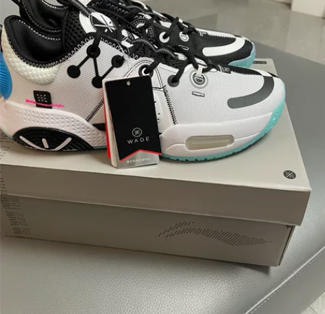 李宁篮球鞋42码  全程九无眠配色   自...