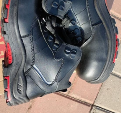 油田单位发的劳保鞋油田单位发的工鞋 202...