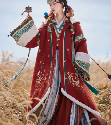 收  七月夕汉服 玄女 交领上袄改良绣花短...