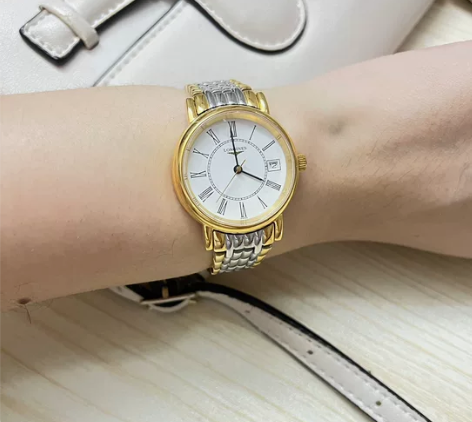 浪琴手表型号应该是瑰丽，以前买的大概买了2...