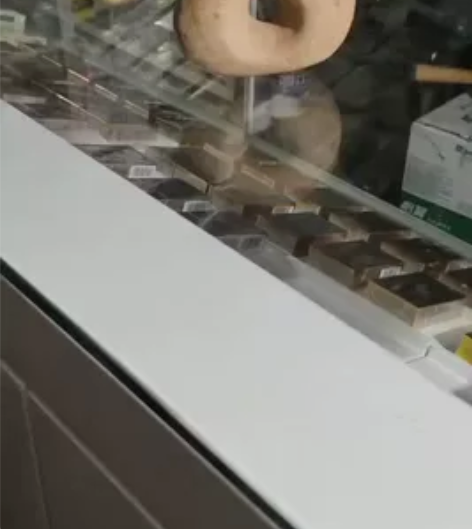 石器时代，人工开凿的石头 几千年的古董了，...