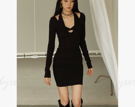 SNT艾斯 假两件黑色辣妹长袖紧身收腰包臀...