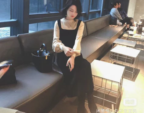 9.9新针织背带裙，20包邮 感兴趣的话点...