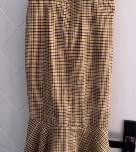 one more复古经典格子秋冬流行鱼尾裙...