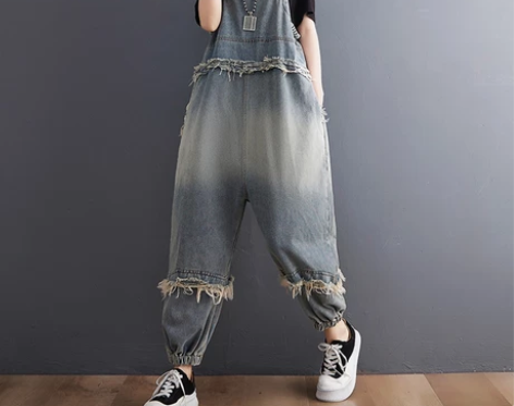 2022秋冬季新款牛仔裤大码宽松牛仔背带裤...