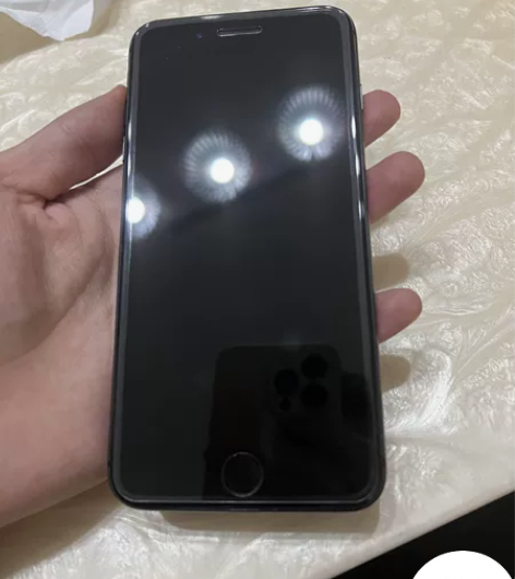 本人自用苹果8plus 国行双卡，因换手机...