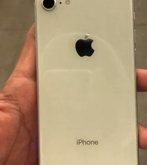 苹果手机8，64G+无指纹+全网通4G，自...