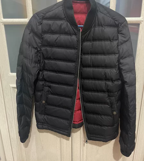 太平鸟男士短款羽绒服正品质量很好，和全新一...
