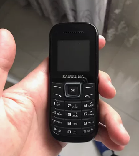 三星手机 棒棒机，备用机，老年机，全新未使...