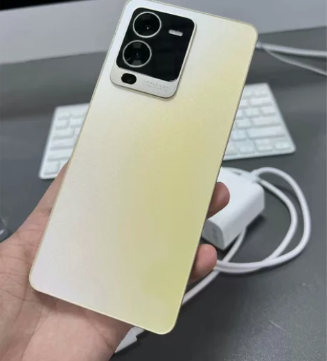 vivo二手手机 9成新 账号已退 无磕碰...