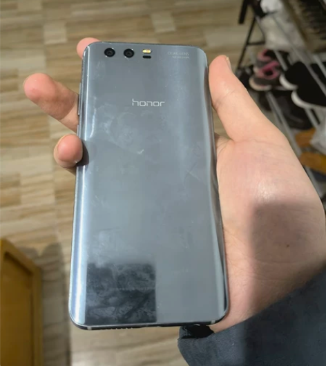 荣耀9  4+64 本人备用机 外观9成新...