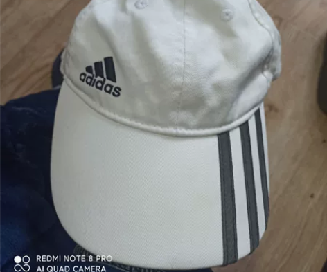 户外遮阳帽，品相如图，售出不退，可以跟其他...