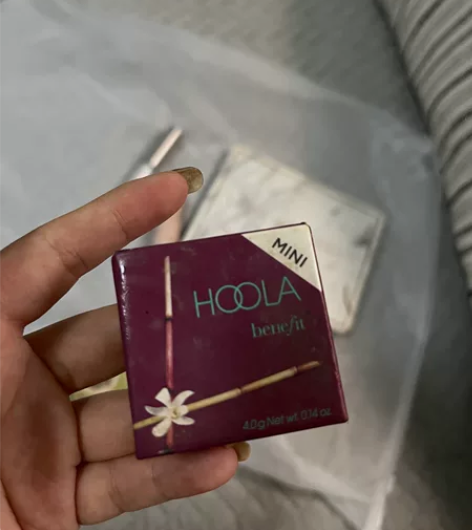 正品贝玲妃hoola修容阴影粉 余量如图 ...