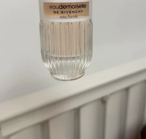 纪梵希香水 都市新贵 50ml edt 余...